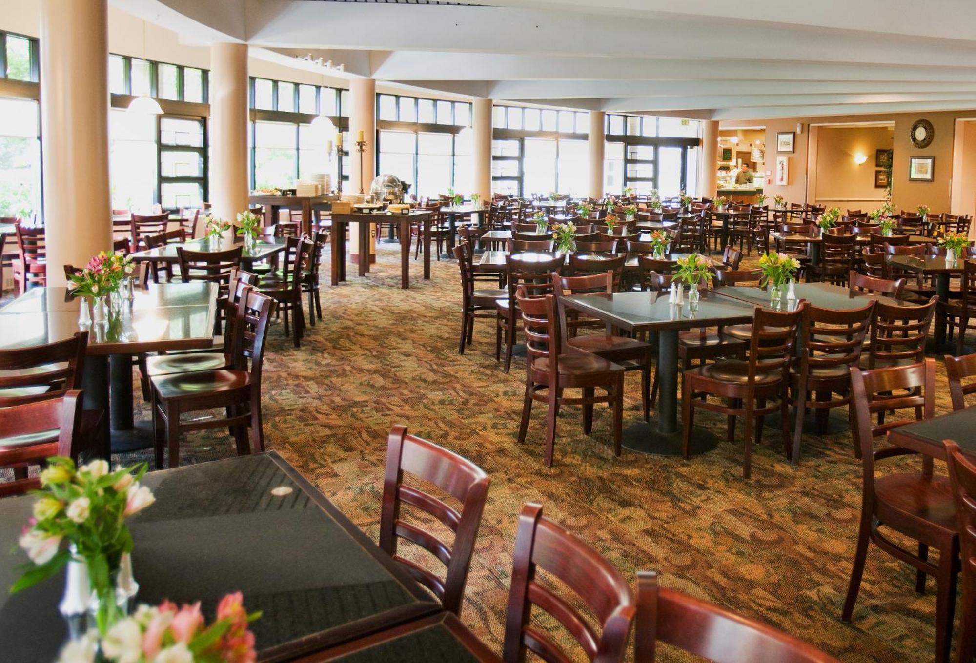 Bolger Hotel And Conference Center Potomac Eksteriør billede